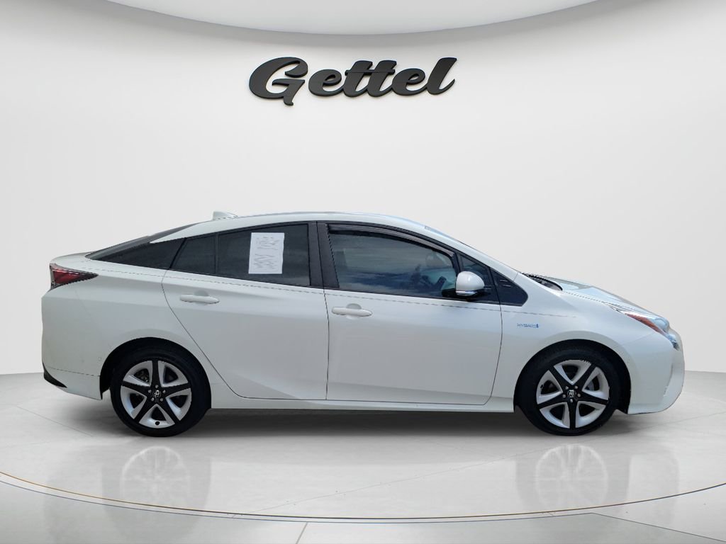 Certified Used 2017 White Toyota Four Touring image 4
