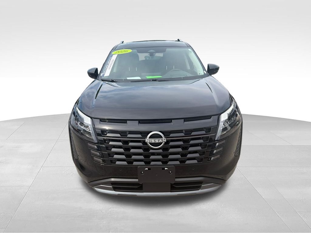 Used 2026 Black Nissan Platinum image 8