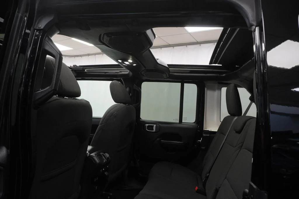 Used 2021 Black Jeep Unlimited Sport S image 20