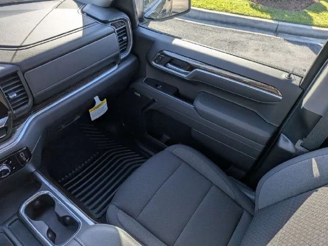 New 2026 Onyx Black GMC Elevation image 17