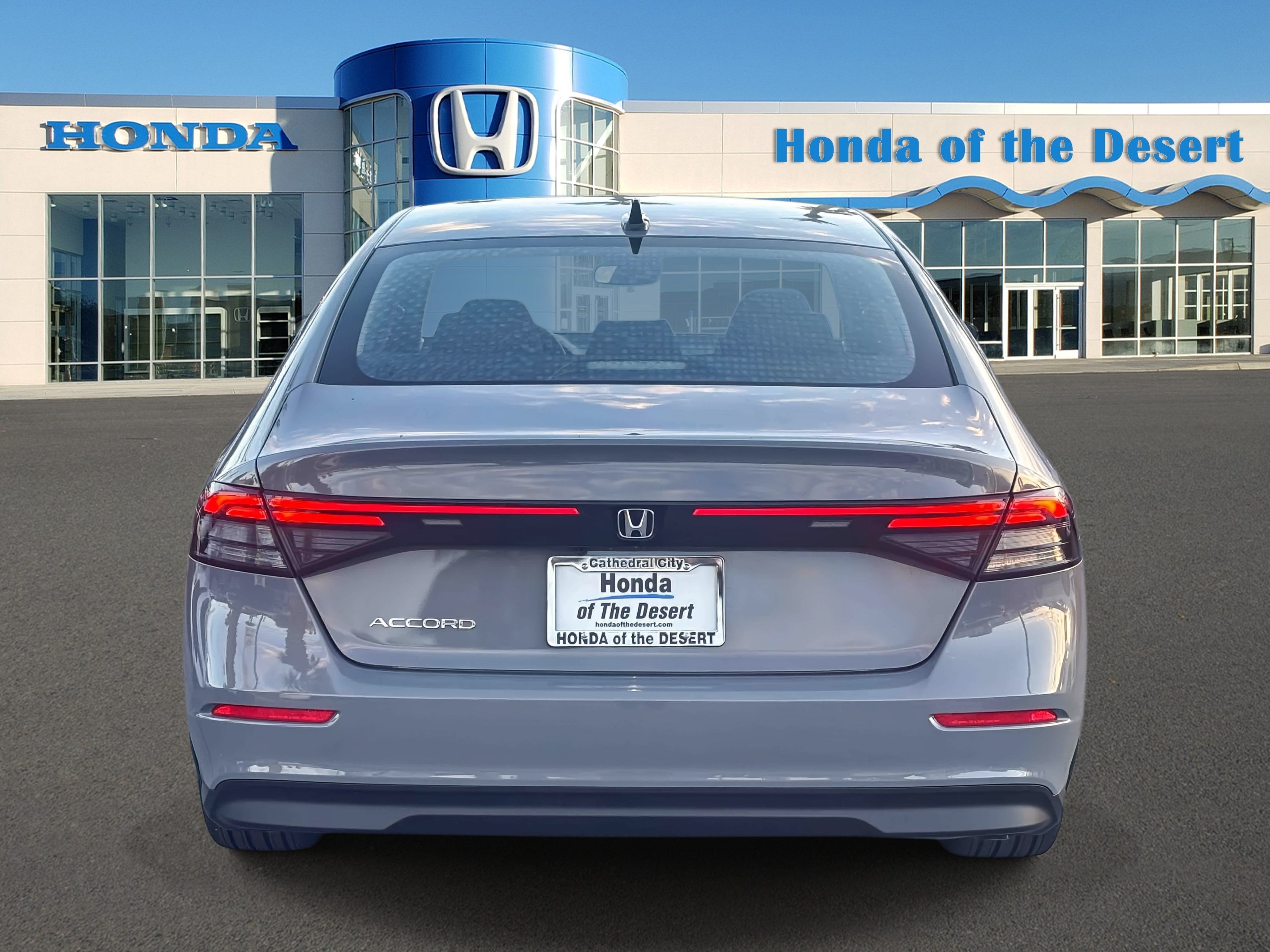 New 2026 Urban Gray Pearl Honda SE image 5