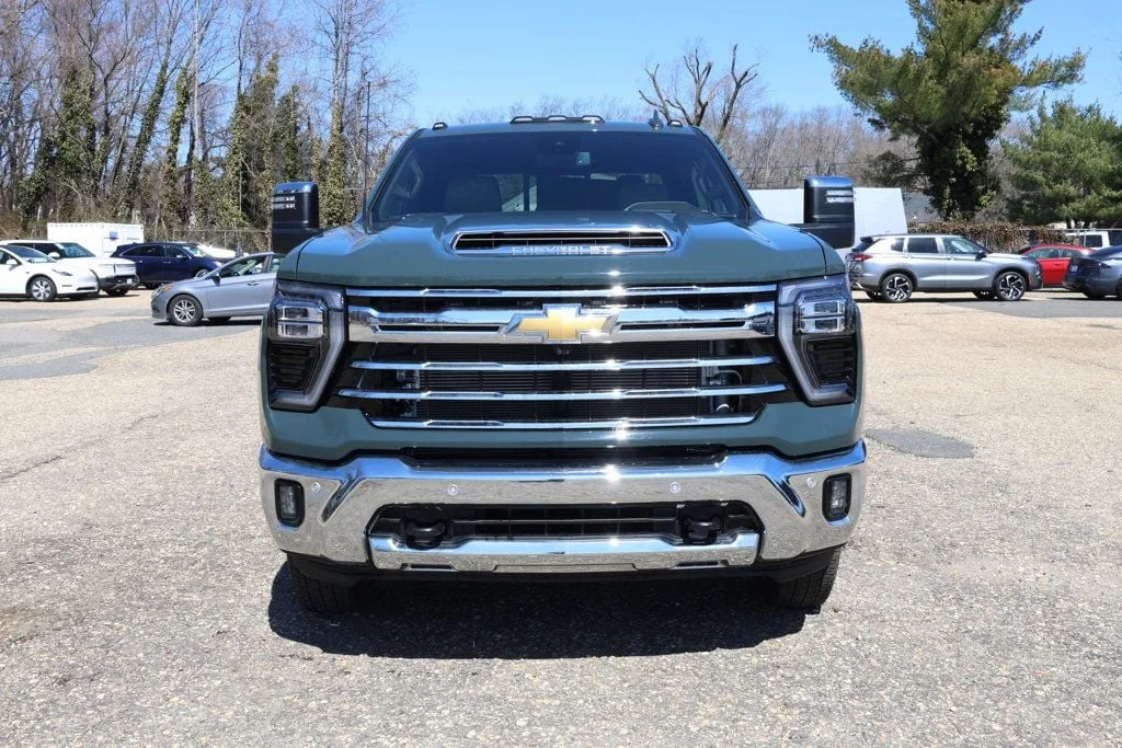 Used 2026 Cypress Gray Chevrolet 4WD Crew Cab 172