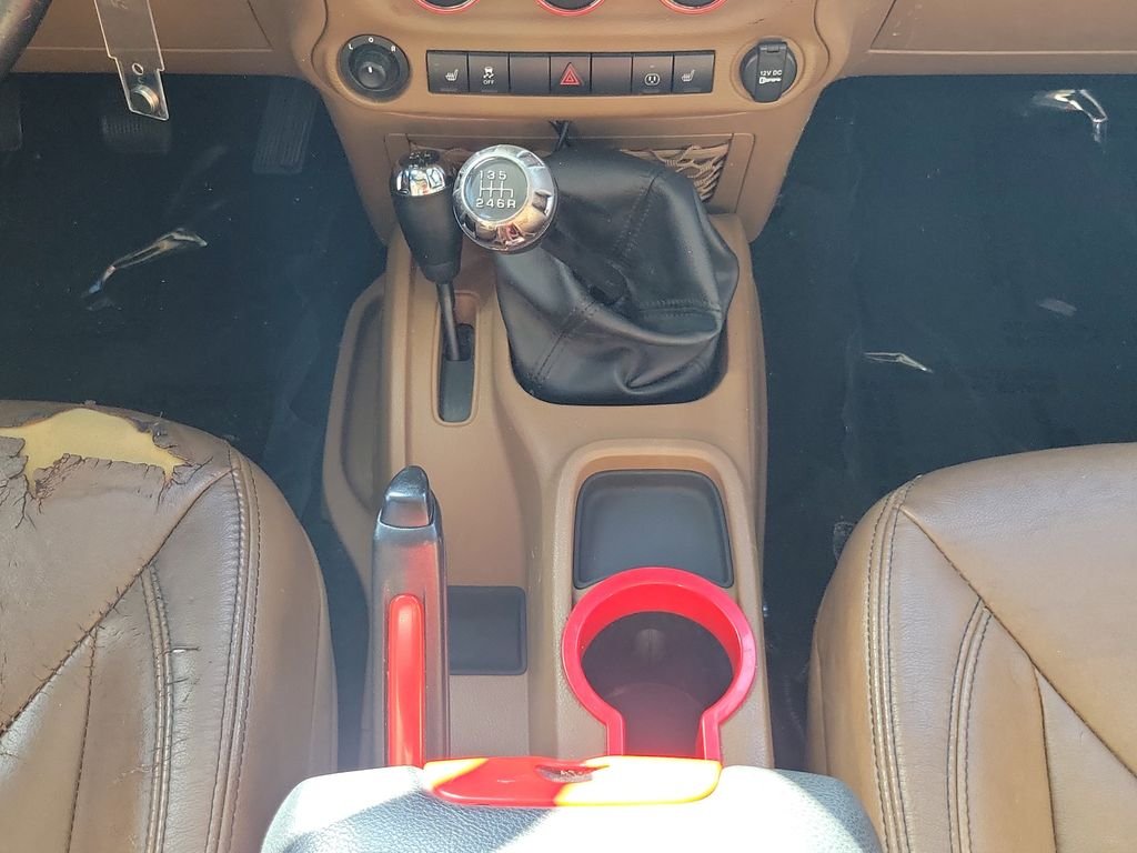 Used 2013 Black Jeep Sahara image 14