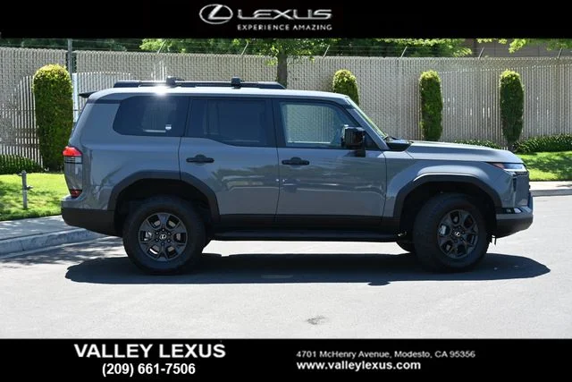 Certified Used 2025 TITANIUM CARBIDE GRAY Lexus 550 Overtrail image 3