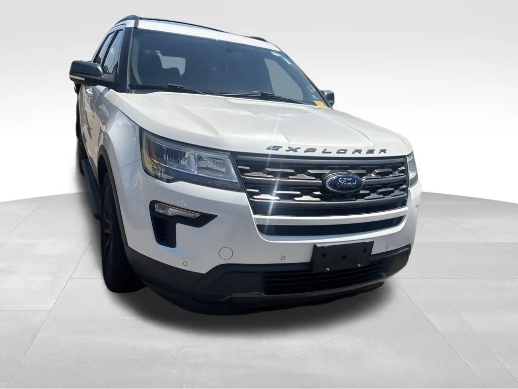 Used 2018 White Ford XLT image 7