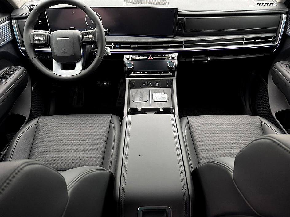 2026 Hyundai Santa Fe Limited - Photo 6