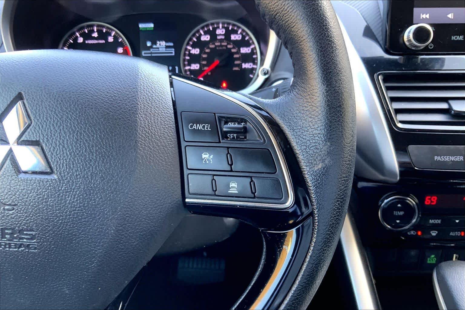 Used 2024 Lightning Blue Mitsubishi SE image 25