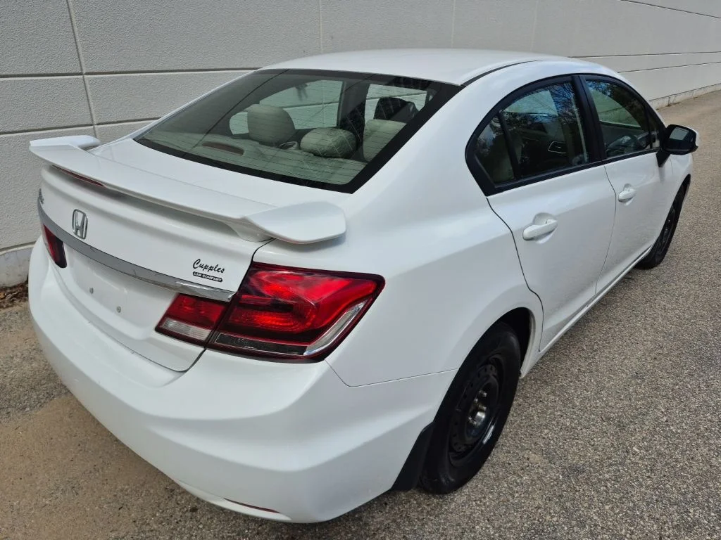 Used 2013 White Honda LX image 6