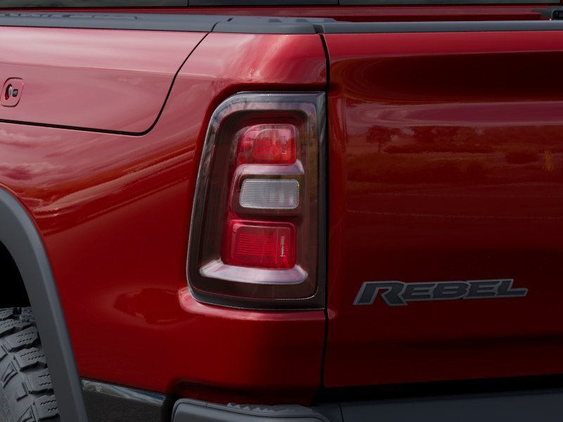 New 2026 Molten Red Pearl-Coat Exterior Paint RAM REBEL image 5