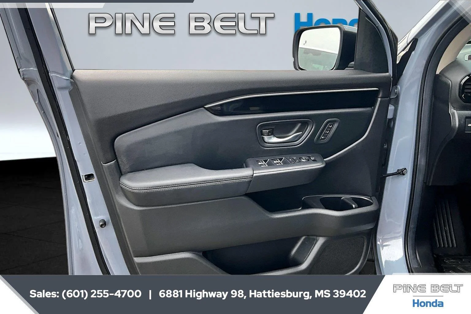 Used 2024 Sonic Gray Pearl Honda Touring image 17