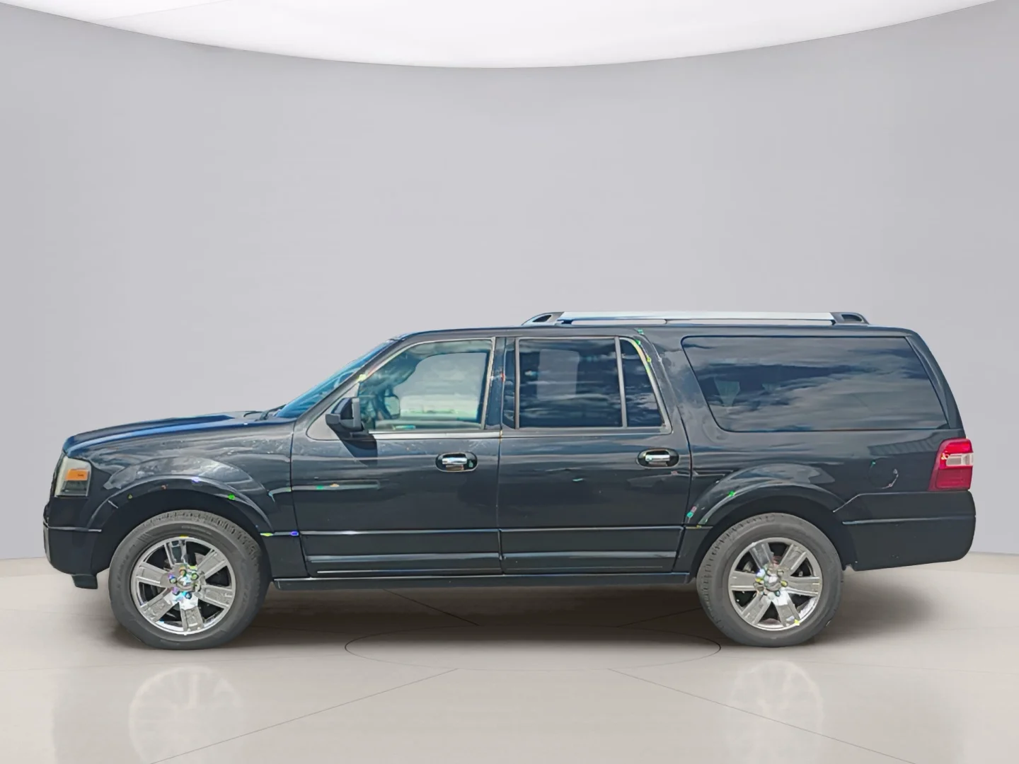 Used 2010 Black Ford EL LIMITED image 2