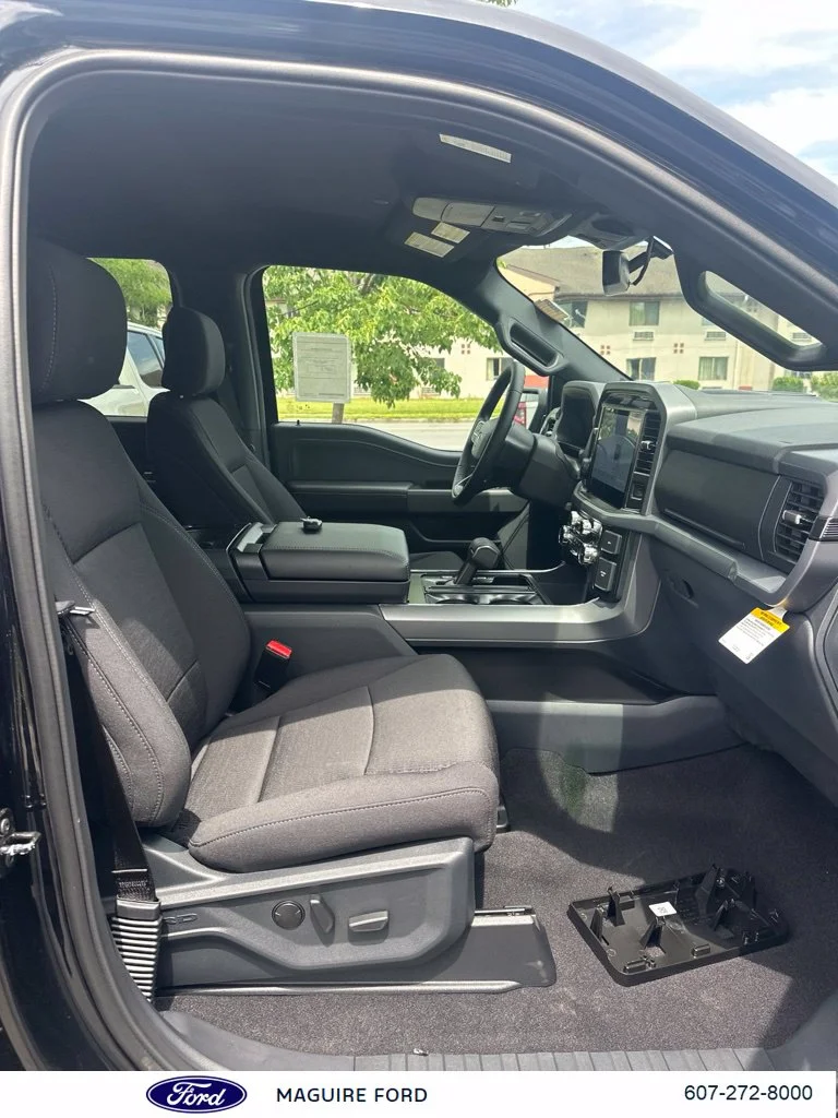 New 2026 Agate Black Metallic Ford XLT image 12