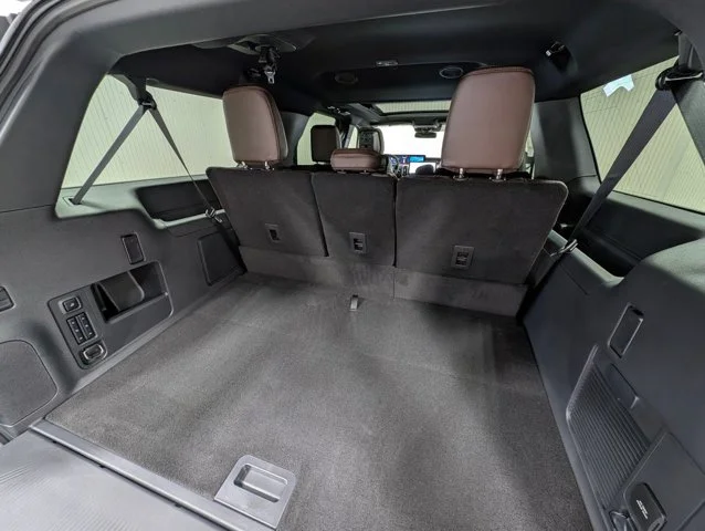 New 2027 Star White Metallic Tri-Coat Ford MAX King Ranch® image 55