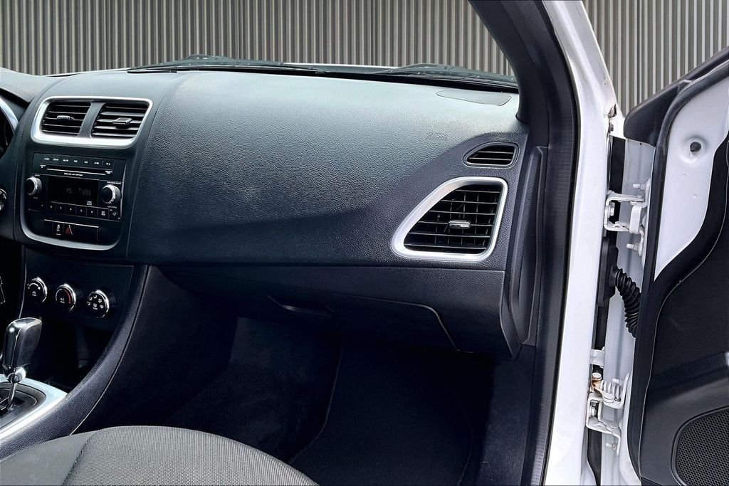 Used 2013 White Dodge SE image 17