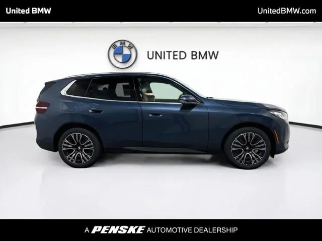 New 2026 Arctic Race Blue metallic BMW X3 image 5