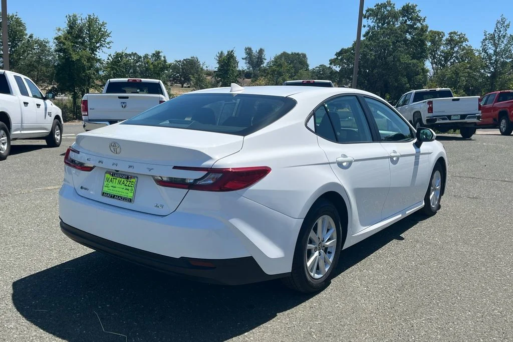 Used 2025 White Toyota LE image 9