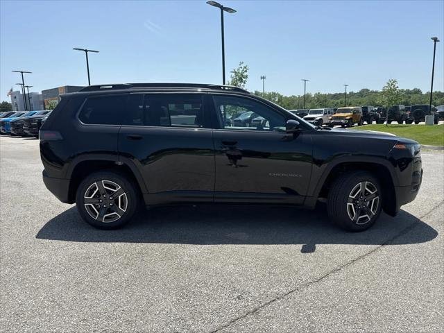 New 2026 Diamond Black Crystal Pearl-Coat Exterior Paint Jeep Limited image 10