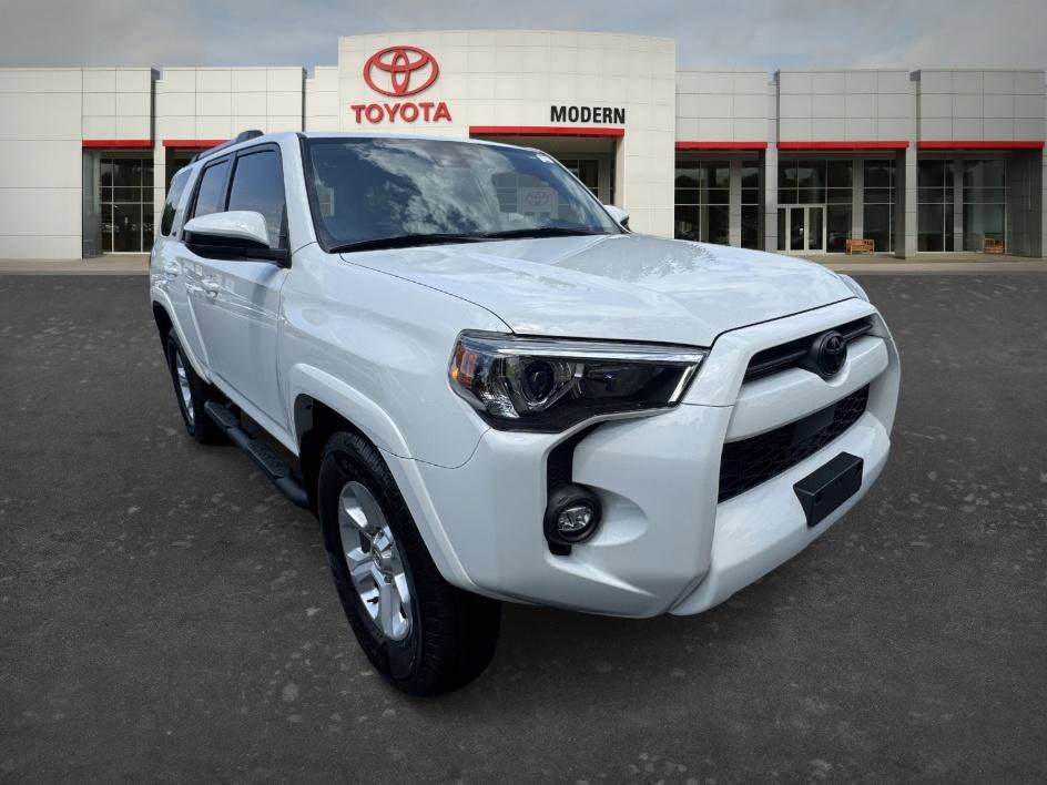 Certified Used 2023 Ice Toyota SR5 image 3