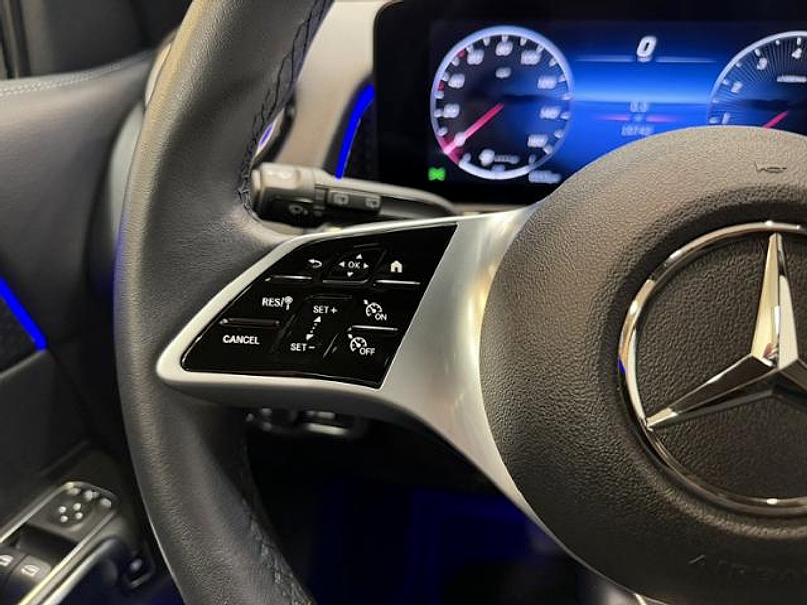 Used 2025 Night Black Mercedes-Benz  image 17
