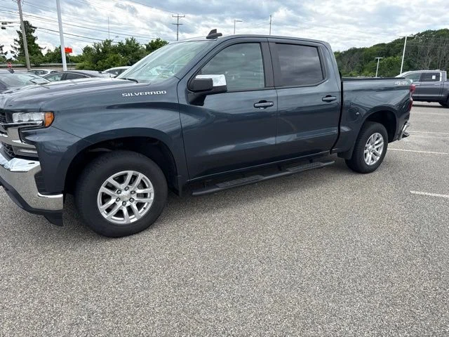 Used 2020 Shadow Gray Metallic Chevrolet LT image 9