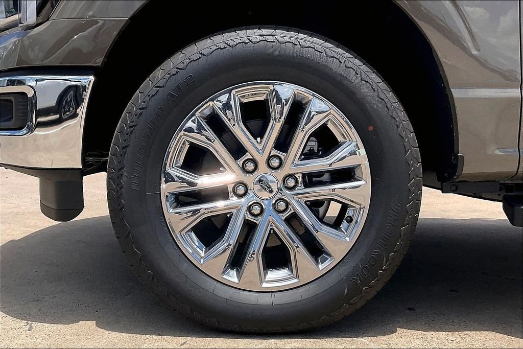 New 2026 Gray Ford Lariat image 10