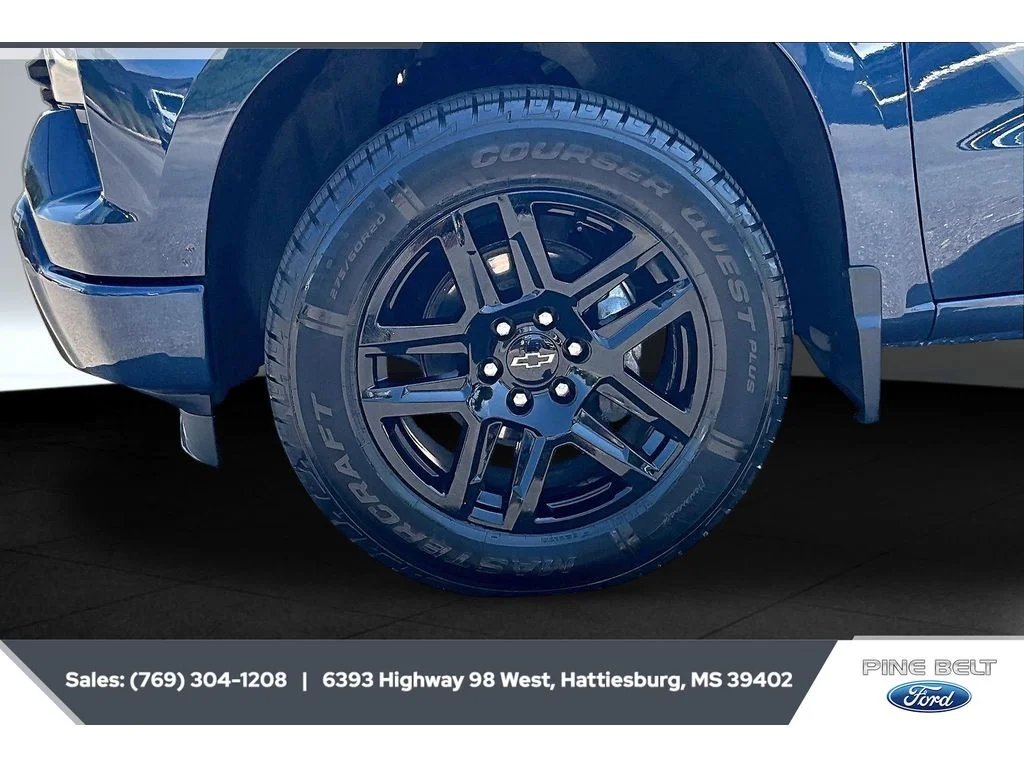 Used 2023 Northsky Blue Metallic Chevrolet Custom image 7