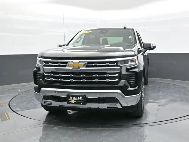 Used 2025 Chevrolet Silverado 1500 LTZ with VIN 1GCUKGED6SZ252821 for sale in Kansas City