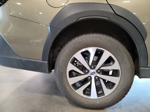 Used 2024 Green Metallic Subaru Premium image 12