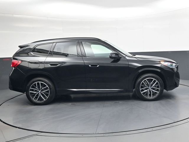 Used 2026 Black BMW xDrive28i image 3