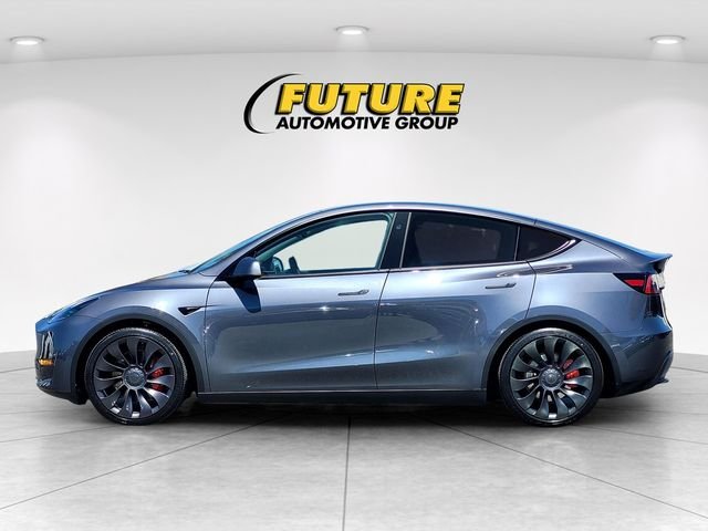 Used 2023  Tesla Performance image 7