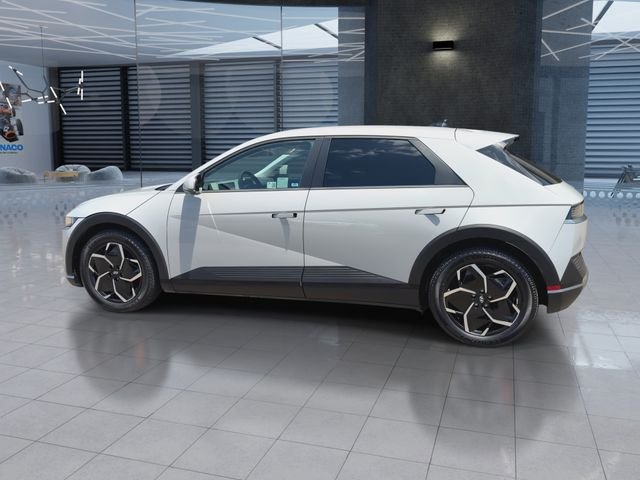 Used 2024 Gray Hyundai SEL image 5
