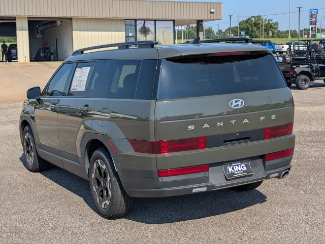Used 2024 Green Hyundai SEL image 8