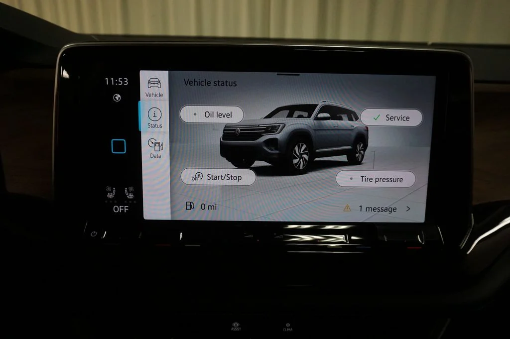 New 2026 Black Volkswagen 2.0T SE w/Technology image 17