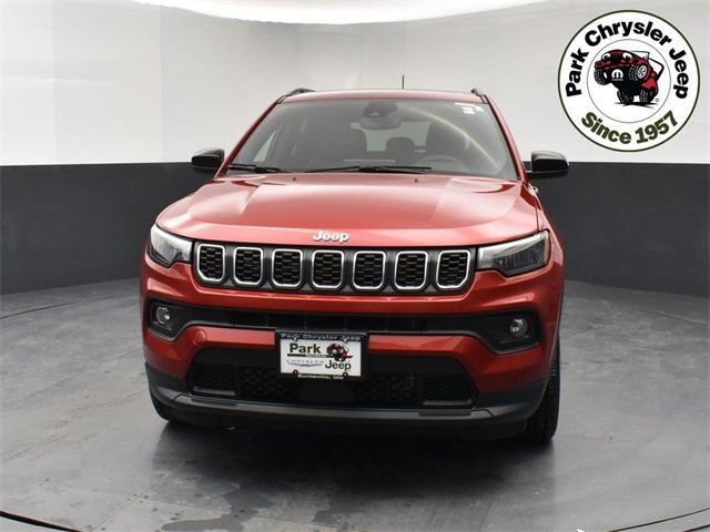 Used 2024 Jeep Compass Latitude Lux with VIN 3C4NJDFN0RT167777 for sale in Burnsville, Minnesota