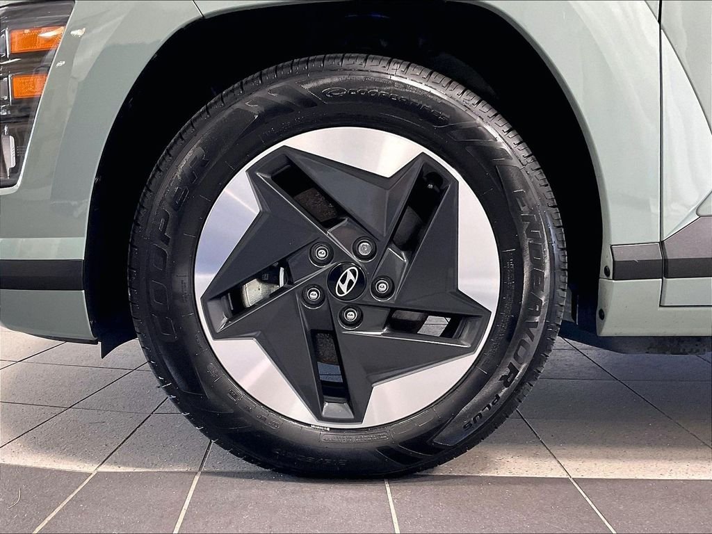 Used 2024 Green Hyundai SEL image 7