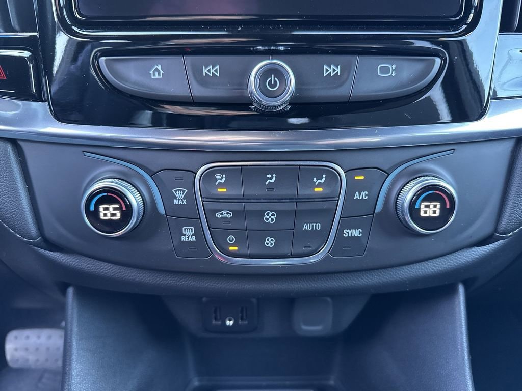 2022 Chevrolet Traverse 1LT - Photo 17