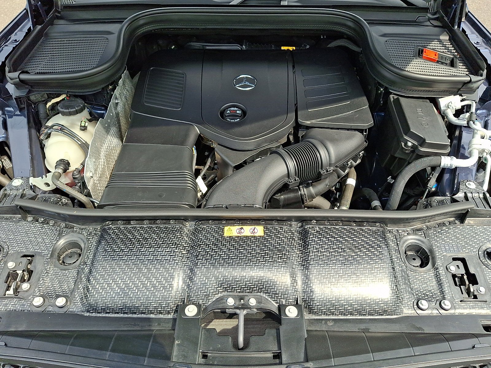 Used 2024 Twilight Blue Metallic Mercedes-Benz GLE 450e Plug-In Hybrid image 29