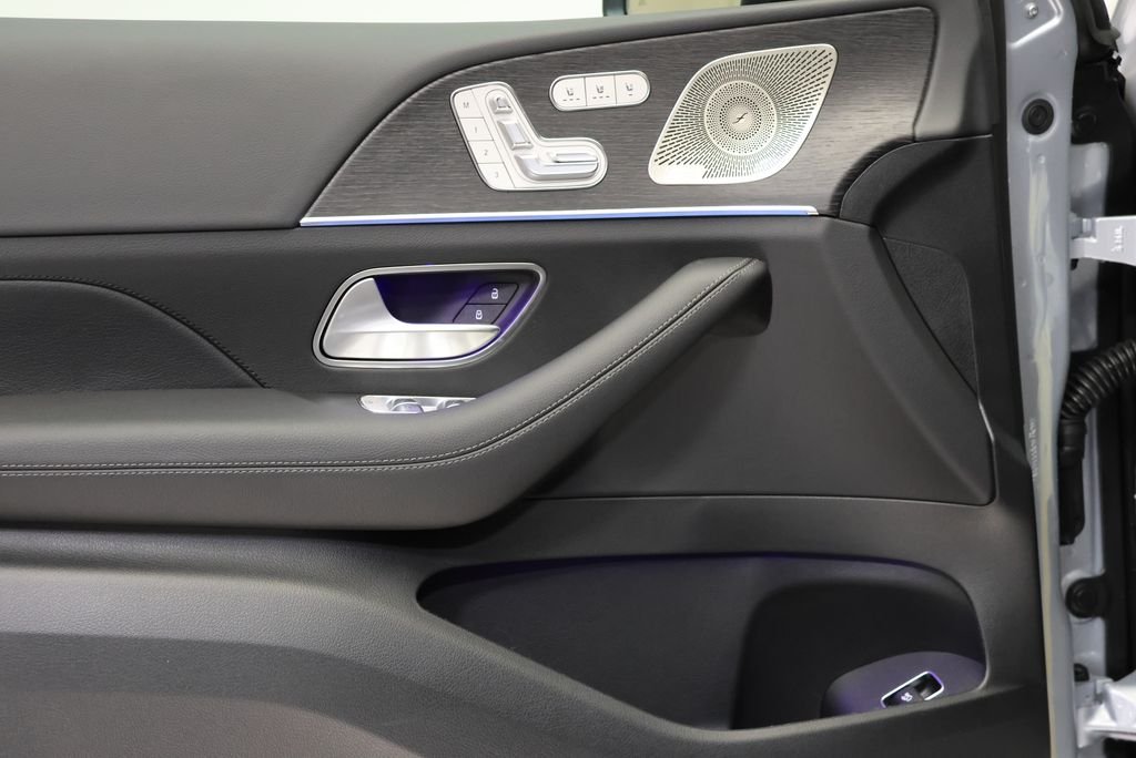 New 2026 Cirrus Silver Metallic Mercedes-Benz GLS 450 image 32
