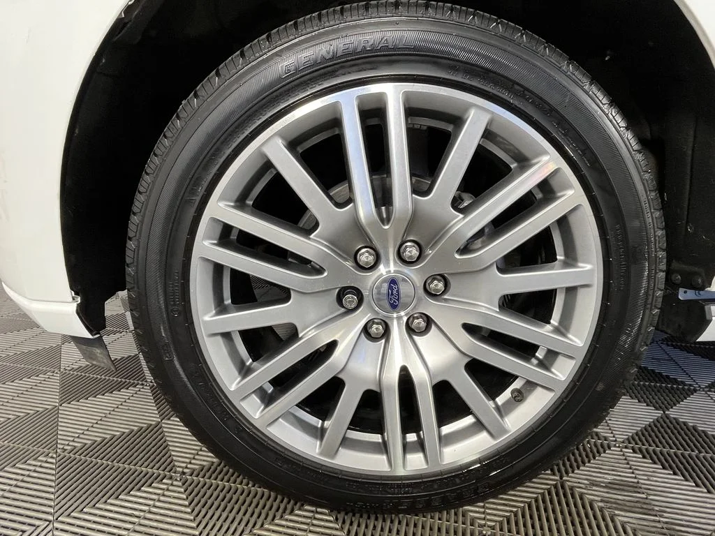 Used 2022 White Ford Platinum image 15