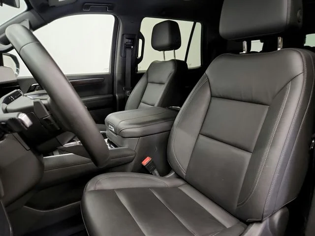 Used 2025 Black Chevrolet LT image 18