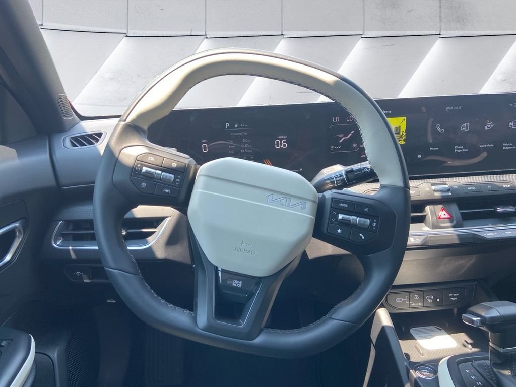 Certified Used 2026 White Kia GT-Line image 8