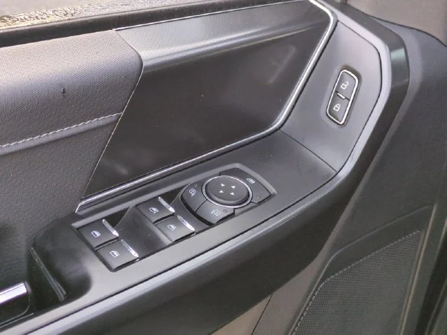 Used 2024 Gray Ford XLT image 13