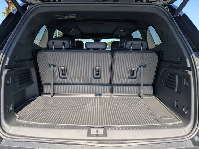 New 2026 Ebony Twilight Metallic GMC Elevation image 13