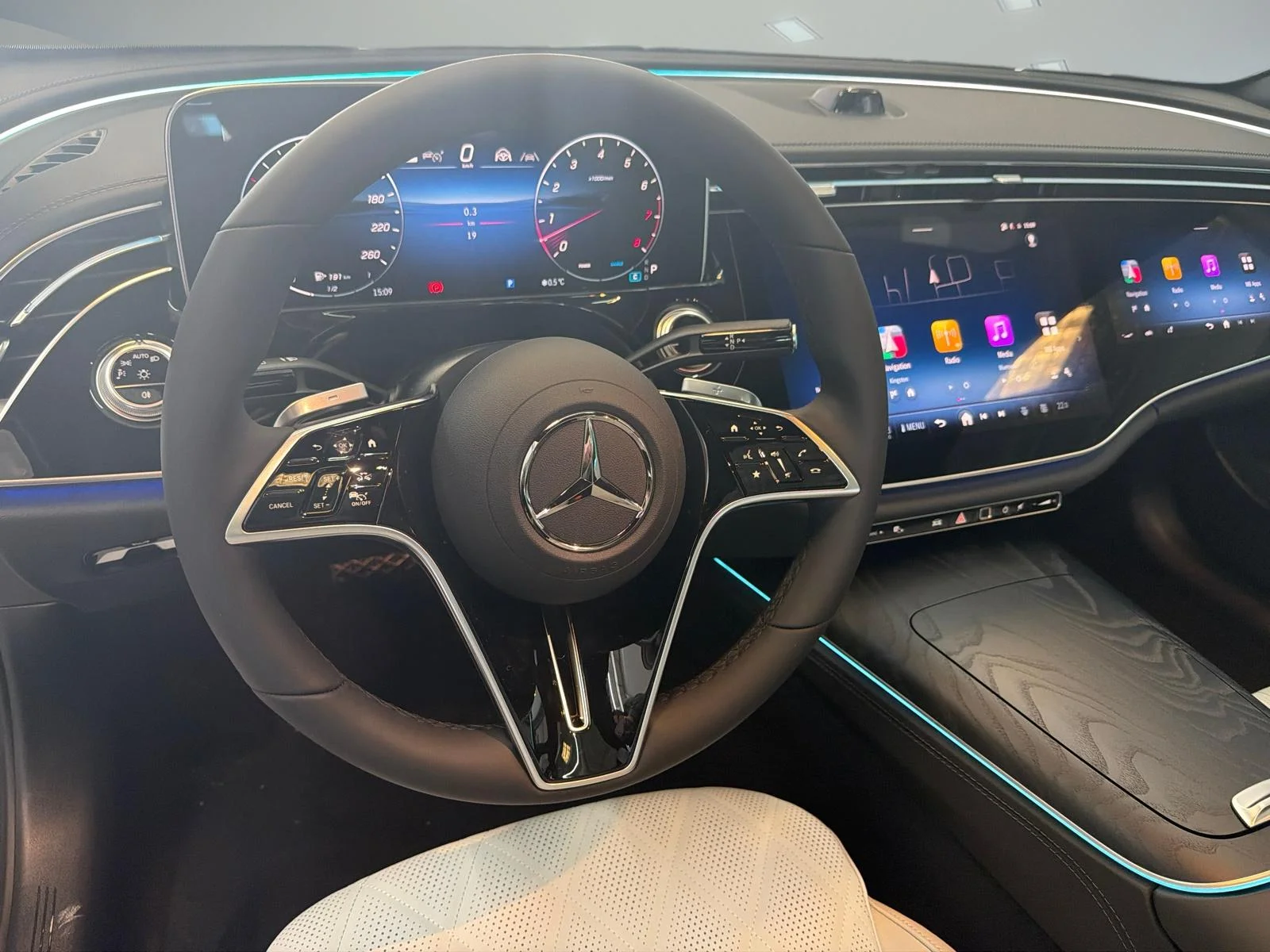 New 2026 Grey Mercedes-Benz E 450 4MATIC Sedan image 29