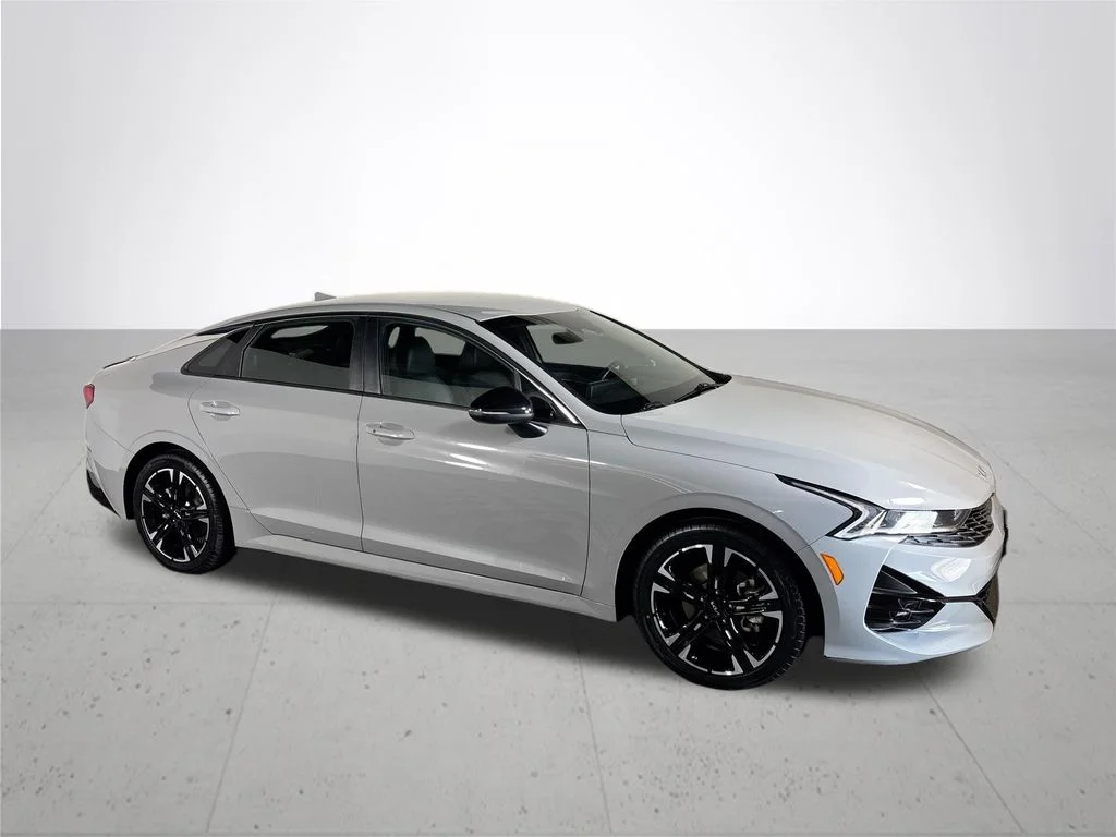 Used 2023 Gray Kia GT-Line image 4