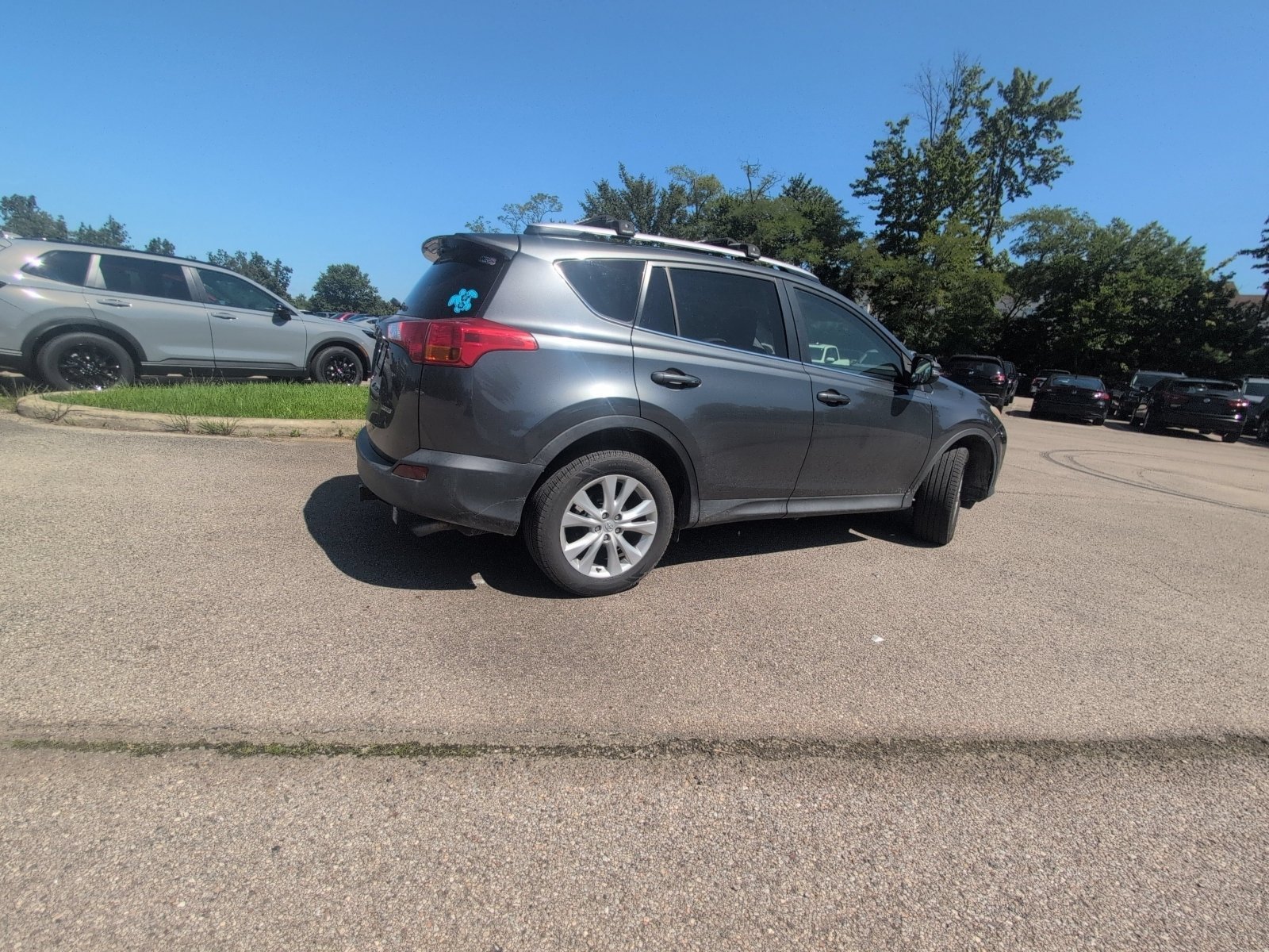 Used 2013 Magnetic Gray Pearl Toyota Limited image 21