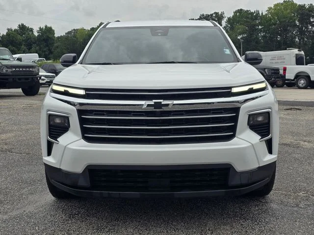 Used 2025 White Chevrolet LT image 8