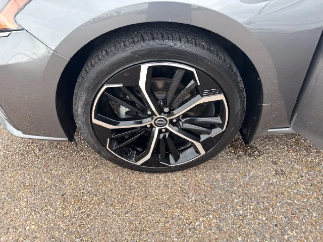 Used 2024 Gray Nissan 2.5 SR image 11