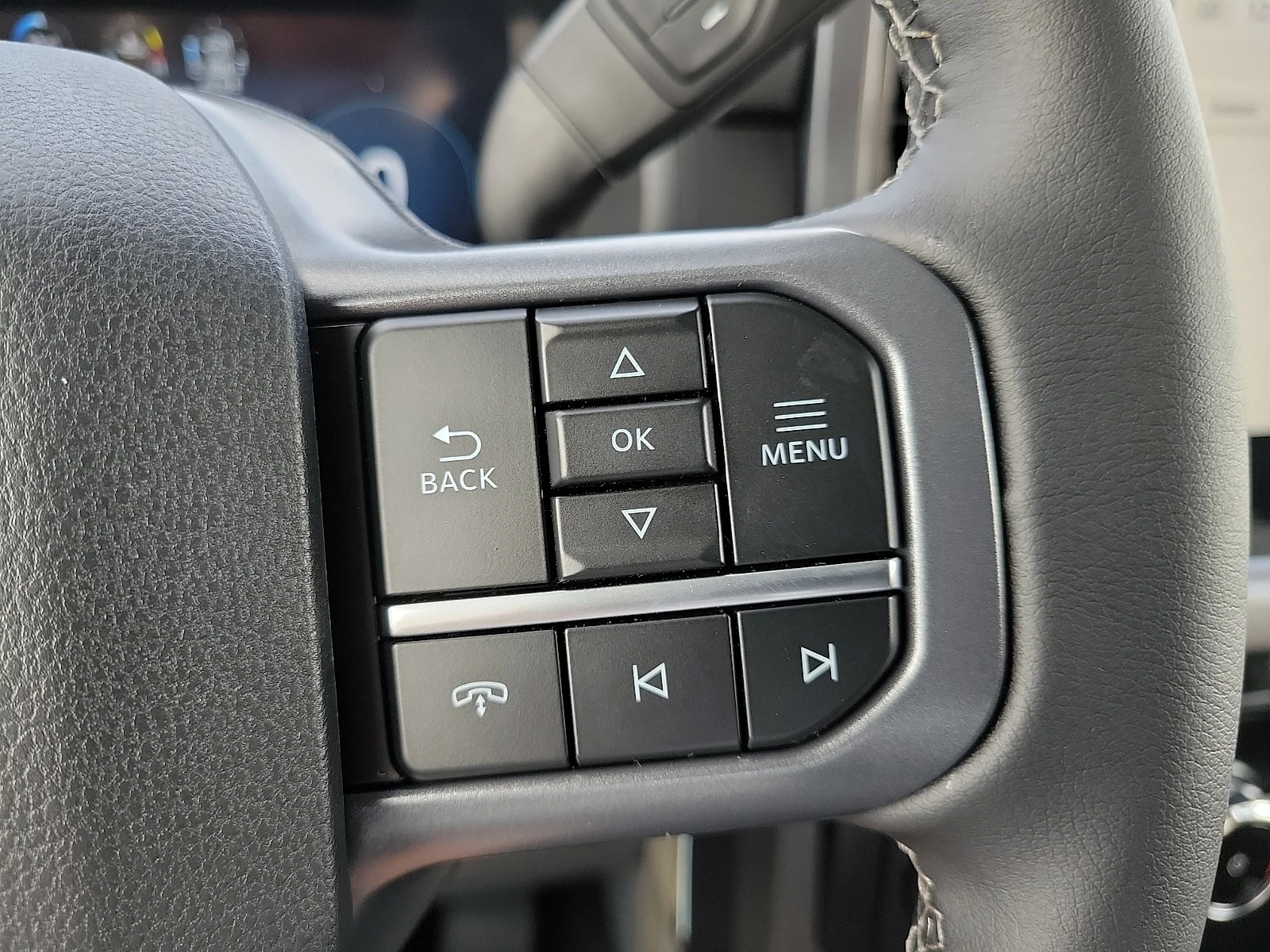 New 2026 Oxford White Ford XLT image 19