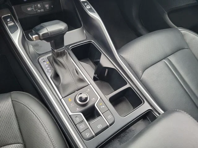Certified Used 2024 White Kia S image 27
